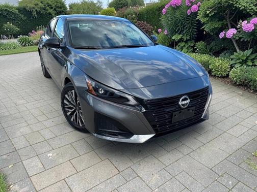 Gun Metallic 2026 Nissan Altima 2.5 SV