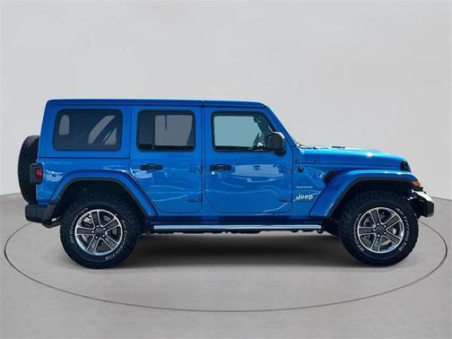 2023 Jeep Wrangler 4-Door Sahara 4x4