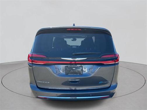 2022 Chrysler Pacifica Hybrid Limited