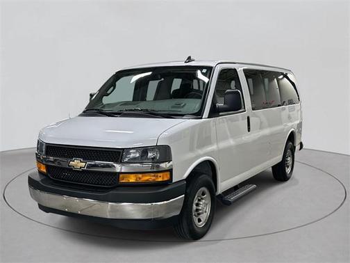 2024 Chevrolet Express 2500 RWD 2500 Regular Wheelbase LT