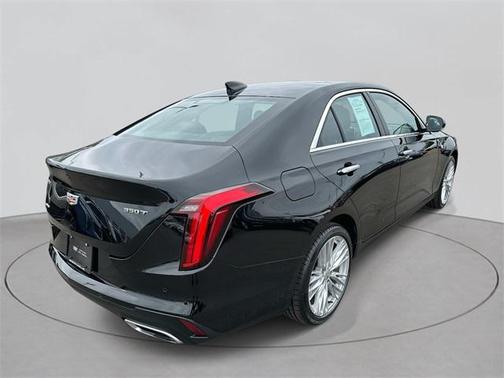 2022 Cadillac CT4 Premium Luxury