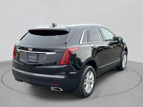 Stellar Black Metallic 2025 Cadillac XT5 Luxury