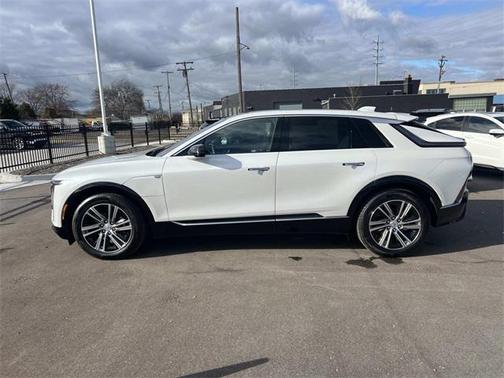 2024 Cadillac LYRIQ Luxury