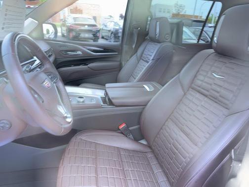 2023 Cadillac Escalade ESV Premium Luxury Platinum