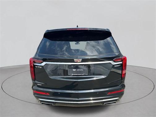 2022 Cadillac XT6 Luxury AWD