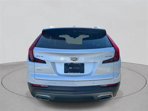 2022 Cadillac XT4 Premium Luxury