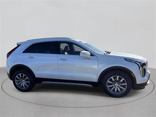 2022 Cadillac XT4 Premium Luxury