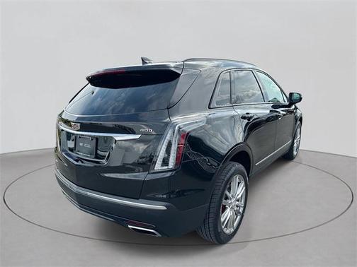 2022 Cadillac XT5 Sport