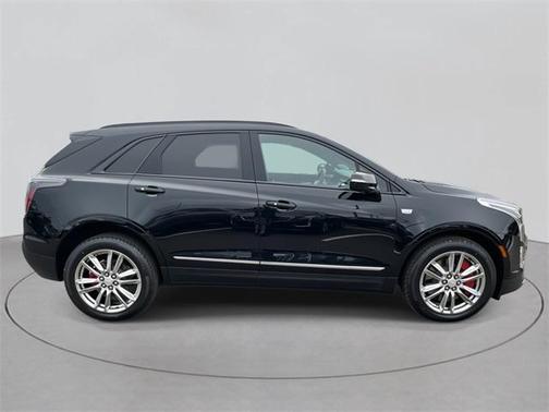 2022 Cadillac XT5 Sport
