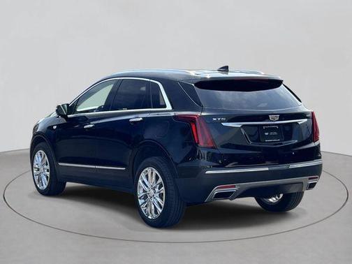 Stellar Black Metallic 2022 Cadillac XT5 Premium Luxury
