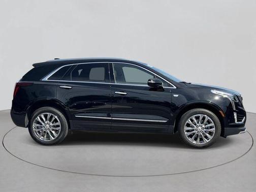 Stellar Black Metallic 2022 Cadillac XT5 Premium Luxury