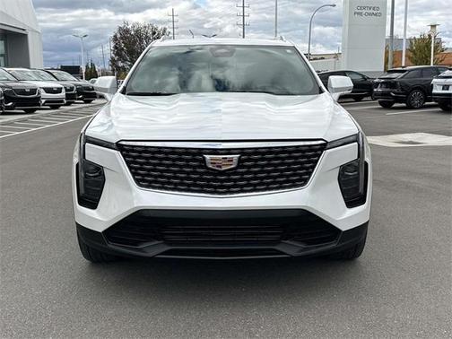 2024 Cadillac XT4 Luxury