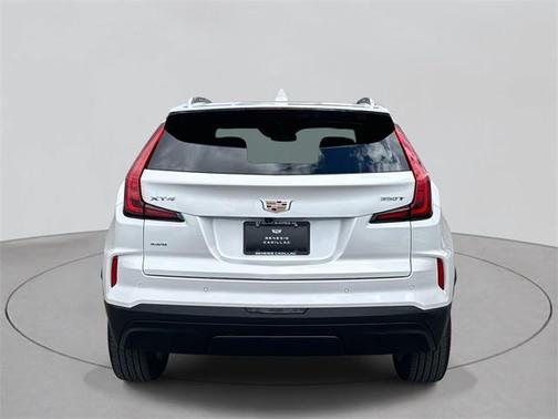 2024 Cadillac XT4 Luxury