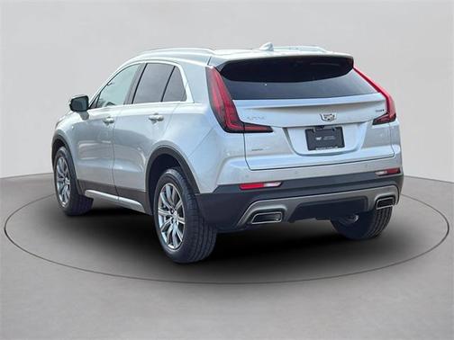 2022 Cadillac XT4 Premium Luxury