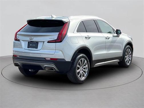 2022 Cadillac XT4 Premium Luxury