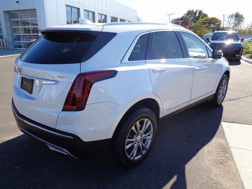 2023 Cadillac XT5 Premium Luxury