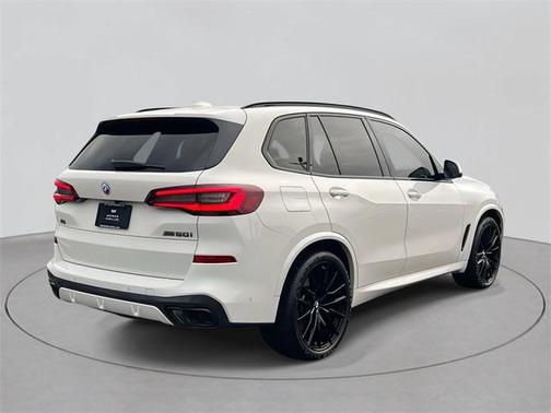 2023 BMW X5 M50i