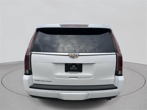 2017 Cadillac Escalade Platinum