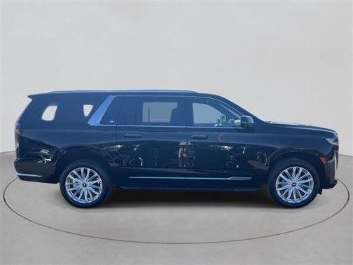 2022 Cadillac Escalade ESV Luxury