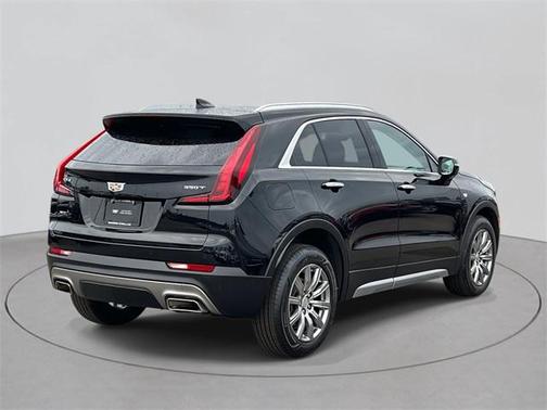 2021 Cadillac XT4 Premium Luxury