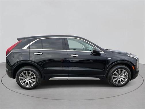 2021 Cadillac XT4 Premium Luxury
