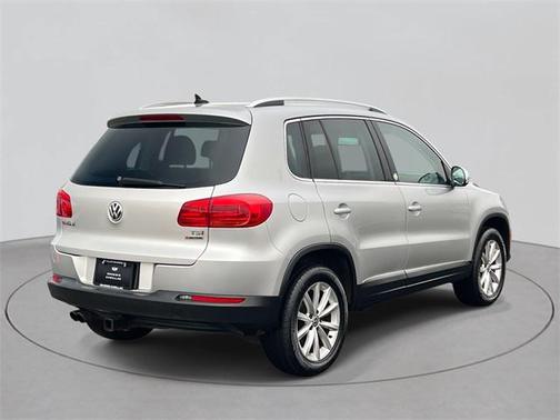 2017 Volkswagen Tiguan 2.0T Wolfsburg Edition