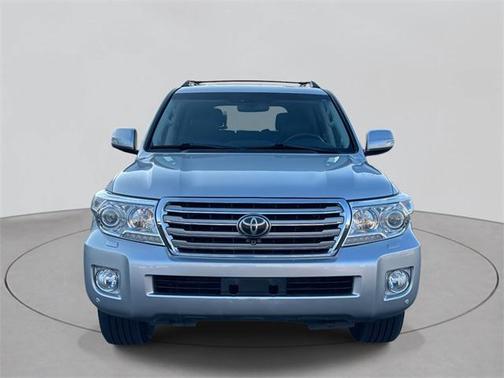 2015 Toyota Land Cruiser Base