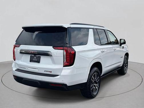 2023 GMC Yukon 4WD AT4