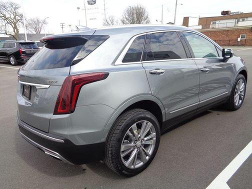 2023 Cadillac XT5 Premium Luxury