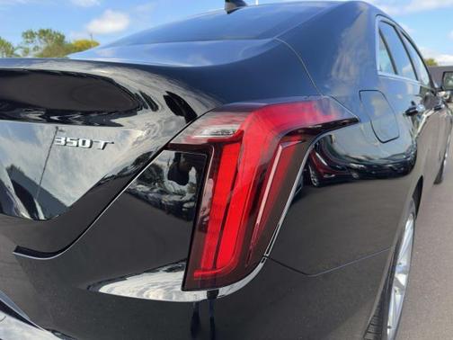 2021 Cadillac CT4 Luxury