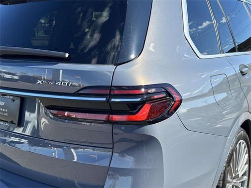 2023 BMW X7 xDrive40i