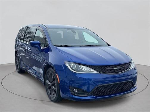 2019 Chrysler Pacifica Touring Plus