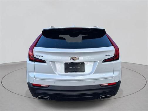 2022 Cadillac XT4 Luxury