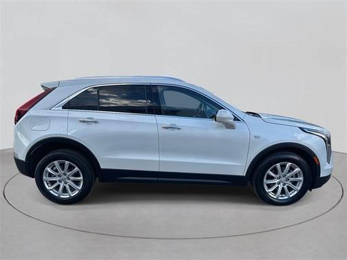 2022 Cadillac XT4 Luxury