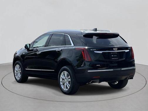 Stellar Black Metallic 2024 Cadillac XT5 Luxury