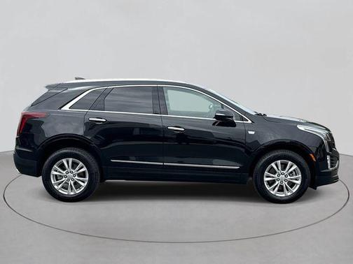 Stellar Black Metallic 2024 Cadillac XT5 Luxury