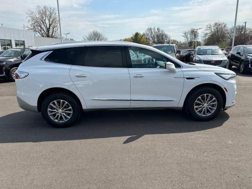 2022 Buick Enclave FWD Essence