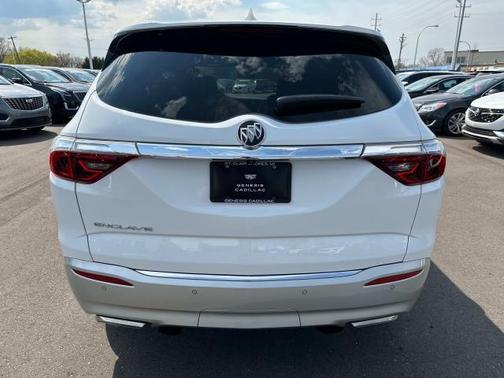 2022 Buick Enclave FWD Essence