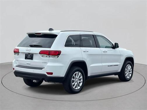 2022 Jeep Grand Cherokee Laredo