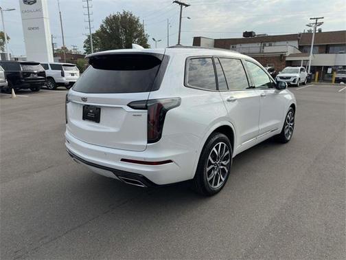 2025 Cadillac XT6 Sport AWD