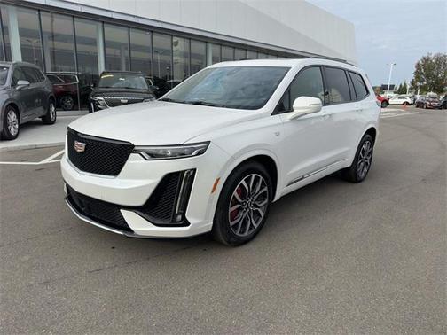 2025 Cadillac XT6 Sport AWD