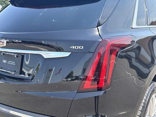 Stellar Black Metallic 2024 Cadillac XT5 Premium Luxury