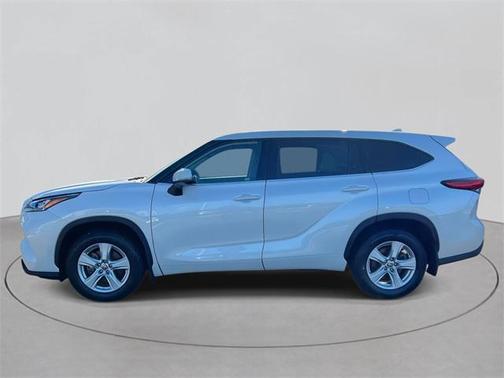 2020 Toyota Highlander LE