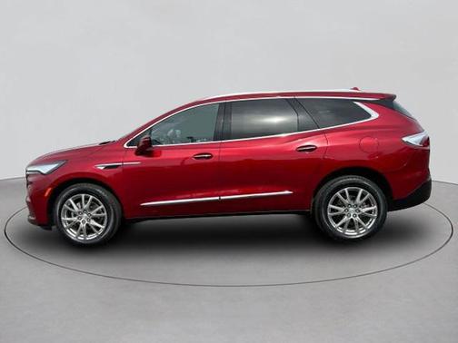 2022 Buick Enclave AWD Essence