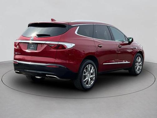2022 Buick Enclave AWD Essence