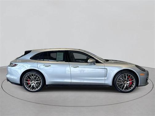2021 Porsche Panamera GTS