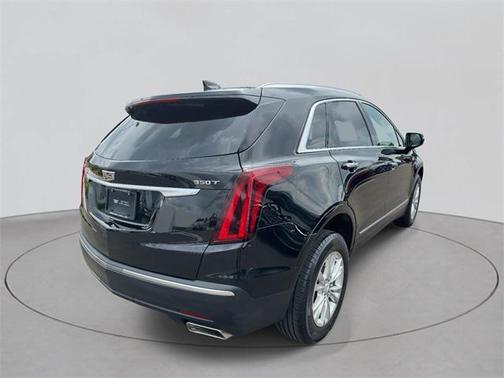2022 Cadillac XT5 Luxury