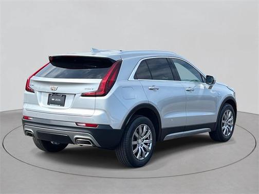 2022 Cadillac XT4 Premium Luxury