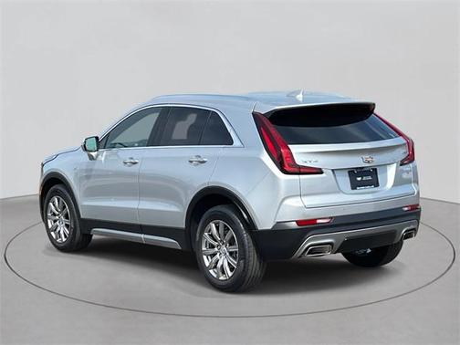 2022 Cadillac XT4 Premium Luxury