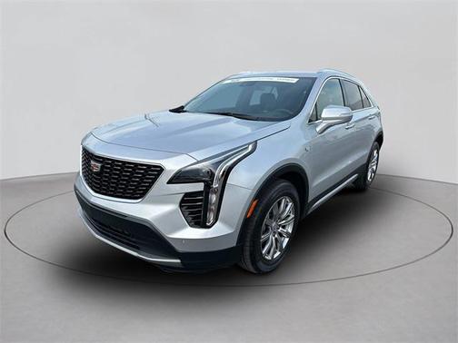 2022 Cadillac XT4 Premium Luxury